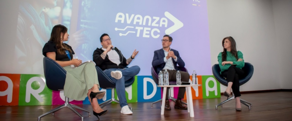 Foto de voceros de 'Avanza TEC'