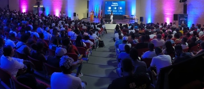 Foto de asistentes al evento