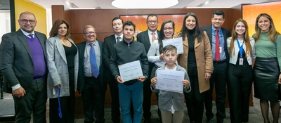 Foto de participantes de programa 'Generación TIC'