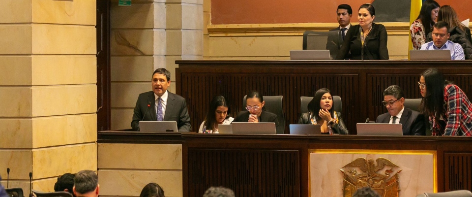 Foto del ministro TIC en el Congreso de la República
