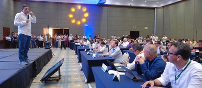 Foto del público participante en el evento