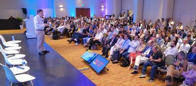 Foto del ministro TIC