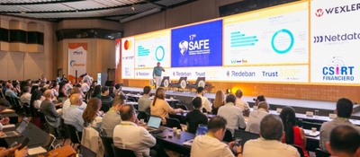 Foto del ministro TIC en la apertura del 17° Congreso de Seguridad