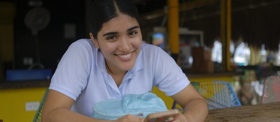 Foto de una joven sonriendo