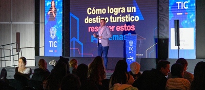 Foto de exponente en Col40