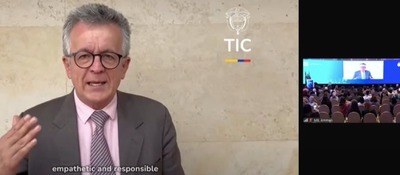 Foto del viceministro