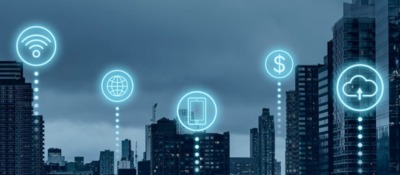 Imagen diseñada con edificios de fondo destacando iconos