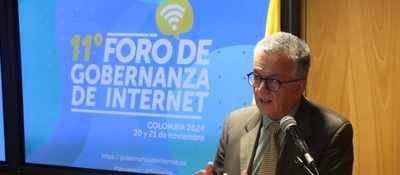 Foto del Viceministro de Transformación Digital en el foro sobre la gobernanza de Internet