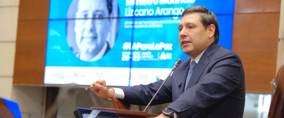 Foto del ministro TIC