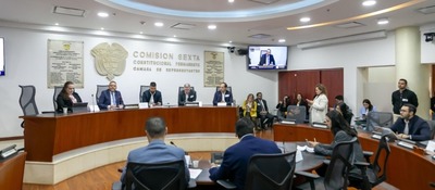 Foto del ministro TIC en la Audiencia Pública convocada por la Comisión Sexta de la Cámara de Representantes Foto del ministro TIC en la Audiencia Pública convocada por la Comisión Sexta de la Cámara de Representantes