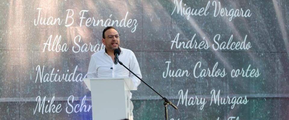 Foto del ministro TIC en presentación Foto del ministro TIC en presentación