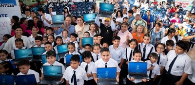 Foto de niños estudiantes del departamento de Putumayo Foto de niños estudiantes del departamento de Putumayo