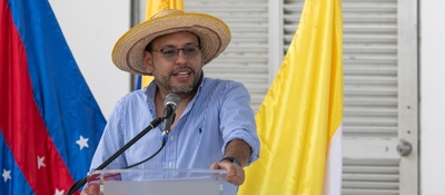 Foto del Ministro TIC Foto del Ministro TIC