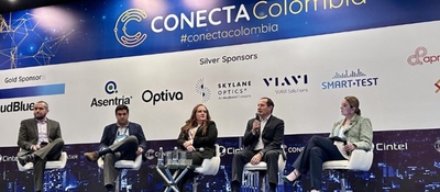 Foto de moderadores del evento Foto de moderadores del evento