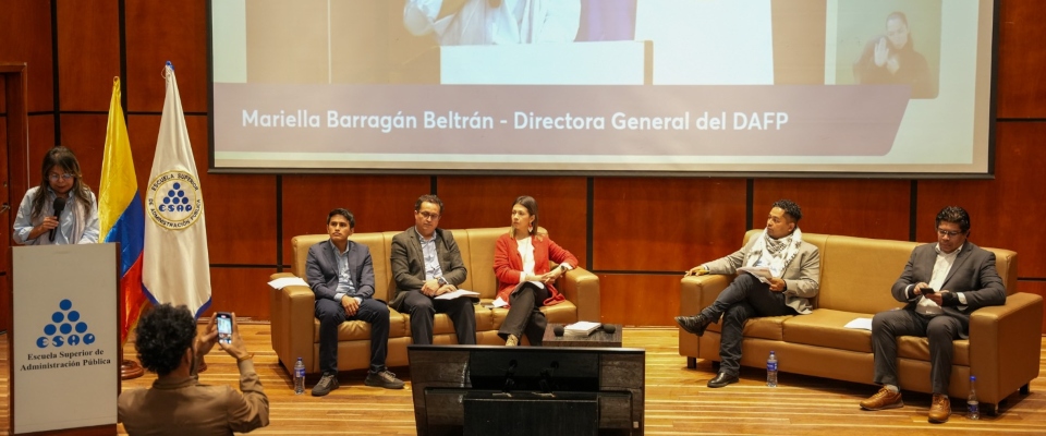Foto del conversatorio nacional