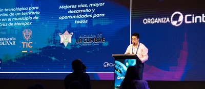 Foto de presentación en el evento