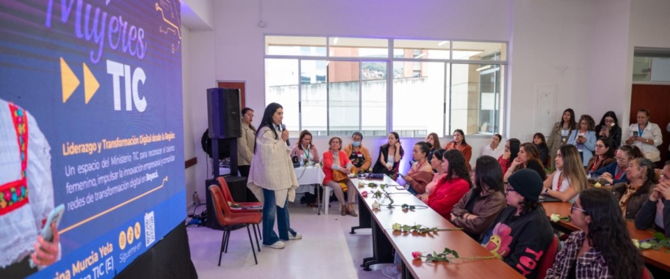 Foto de la presentación de CiberPaz Formaciones del Ministerio