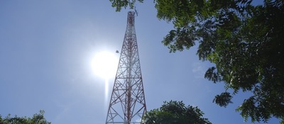 Foto de torre de comunicaciones