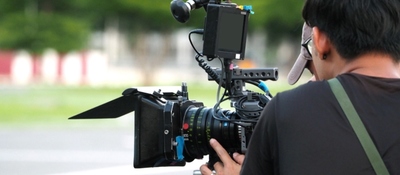 Foto de camarógrafo en su trabajo