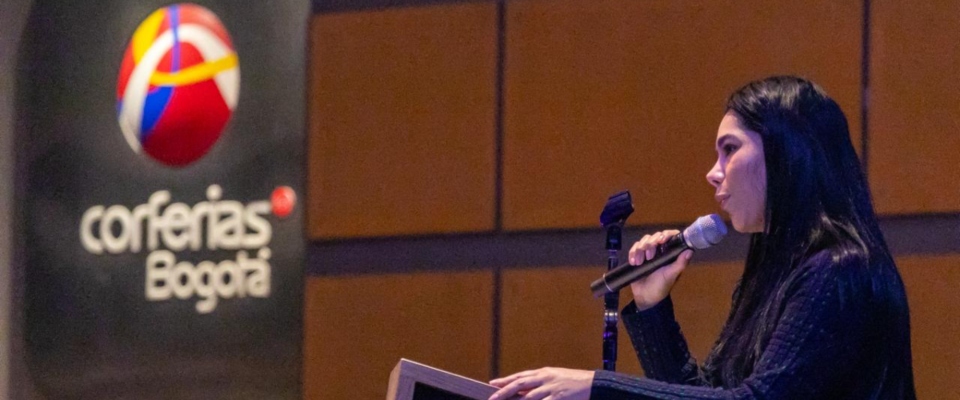 Foto de Ministra TIC en lanzamaiento Col40 Bogotá