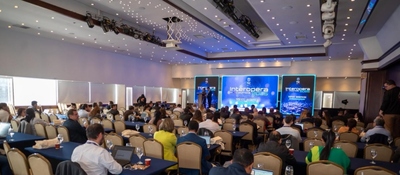 Foto de funcionarios asistentes a Interopera 2025
