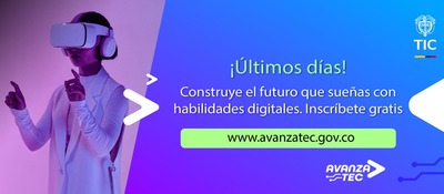 Persona con gafas de realidad virtual en fondo morado y azul. Texto invita a formarse en habilidades digitales con AvanzaTEC
