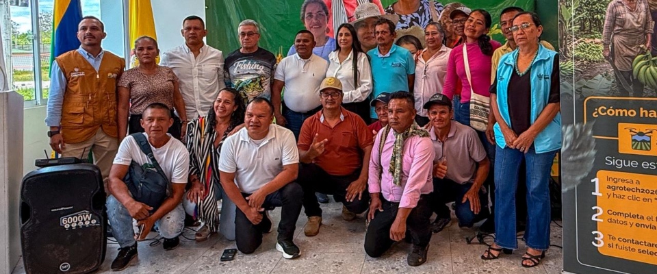 Foto grupal de beneficiarios de AgroTECH
