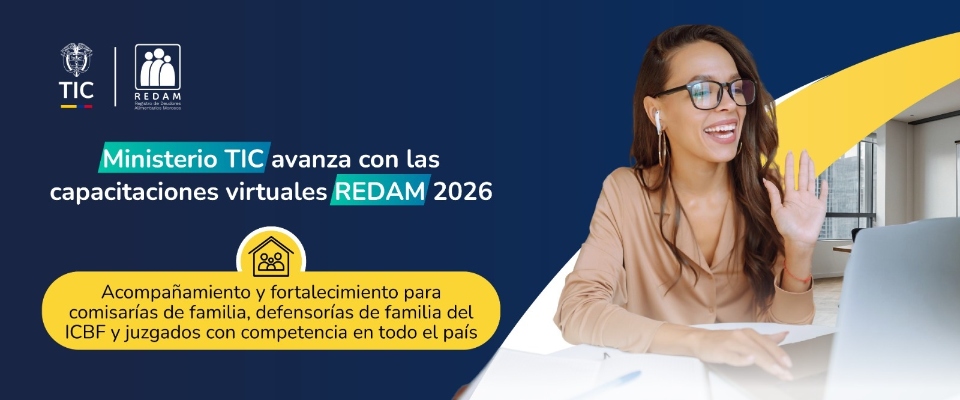 Banner azul de MinTIC y REDAM 2026. Mujer con audífonos saluda en videollamada. Promueven capacitaciones virtuales en todo el país