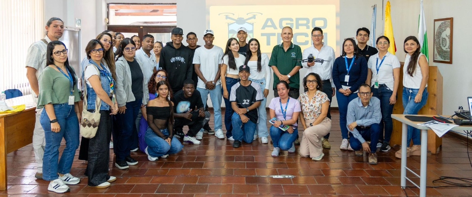 Grupo de jóvenes, docentes y líderes rurales participa en AGROTECH para impulsar innovación agrícola en Palmira