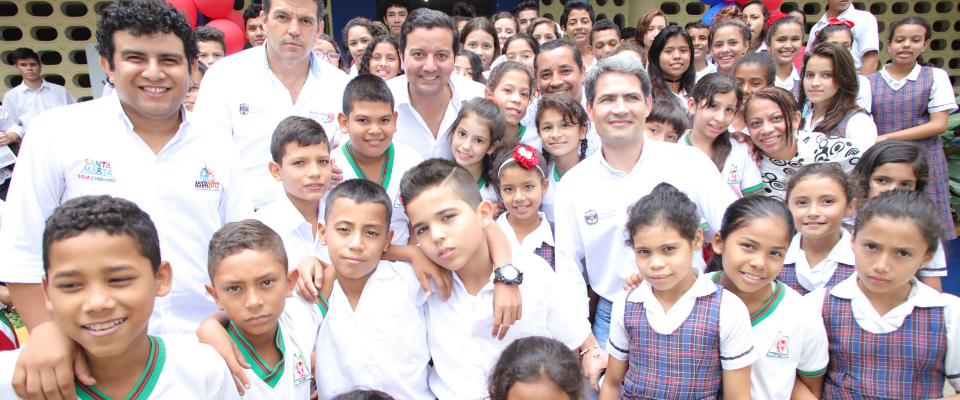 Ministro TIC David Luna entrega 4 Kioscos Vive Digital y un Punto Vive Digital Lab al Magdalena