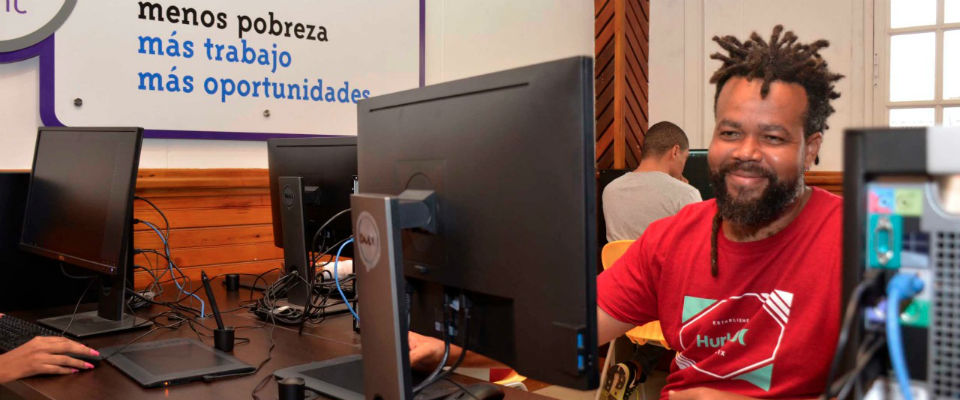 MinTIC entrega el Punto Vive Digital Lab número 17 del país a emprendedores de San Andrés