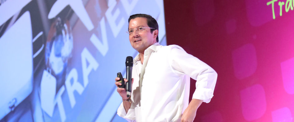 "Las tecnologías digitales están transformando la cadena de valor del sector turismo": Ministro Luna