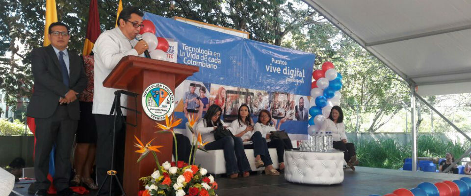 Tolimenses estrenaron 58 Kioscos Vive Digital