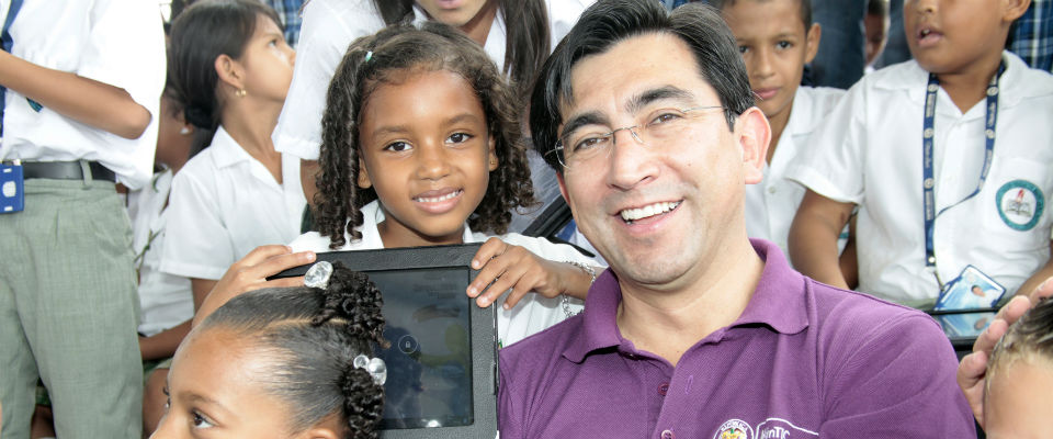 Ministro Molano visitará los municipios de Viotá y Ventaquemada Ministro Molano visitará los municipios de Viotá y Ventaquemada