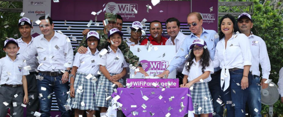 Habitantes de San José del Guaviare estrenan cinco Zonas WiFi Gratis y 503 Tabletas para Educar