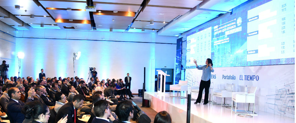Ministra TIC, Sylvia Constaín