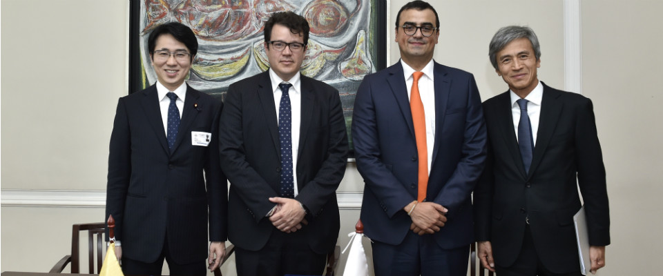 Colombia y Japón en reunión de alto nivel