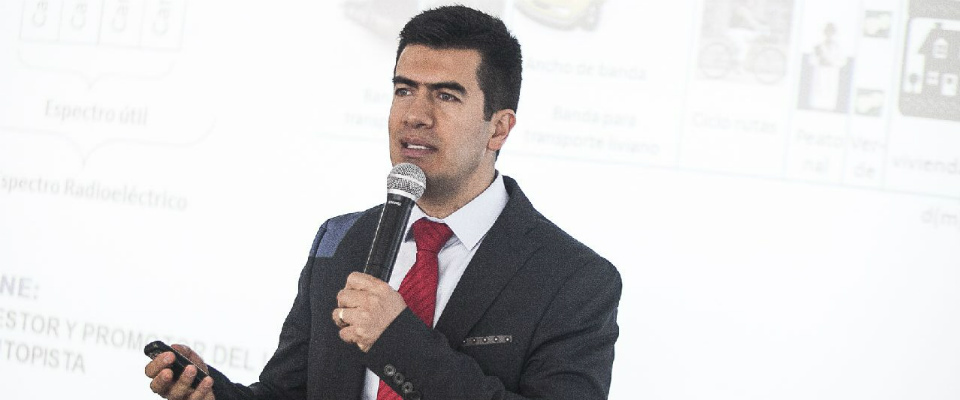 Oscar Giovanni León Suáre - Director de la Agencia Nacional del Espectro ANE Oscar Giovanni León Suáre - Director de la Agencia Nacional del Espectro ANE