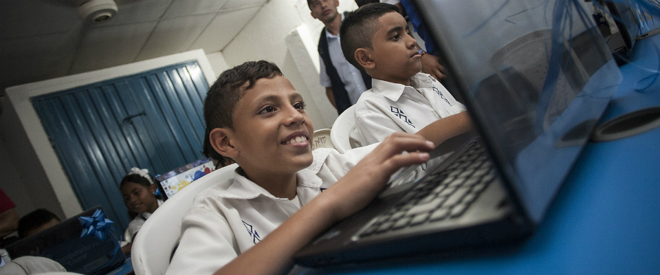 Niños de la Región Caribe en un Punto Vive Digital Niños de la Región Caribe en un Punto Vive Digital