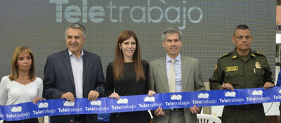 Firma del pacto de Teletrabajo