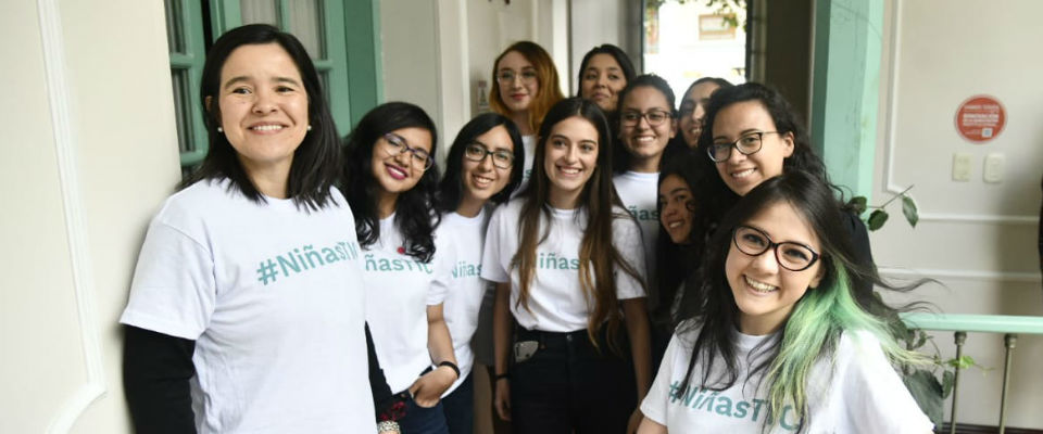 “Vamos a transformar el mundo a través de la tecnología”, invitación de ministra Constaín en el Día Internacional de las Niñas en las TIC “Vamos a transformar el mundo a través de la tecnología”, invitación de ministra Constaín en el Día Internacional de las Niñas en las TIC