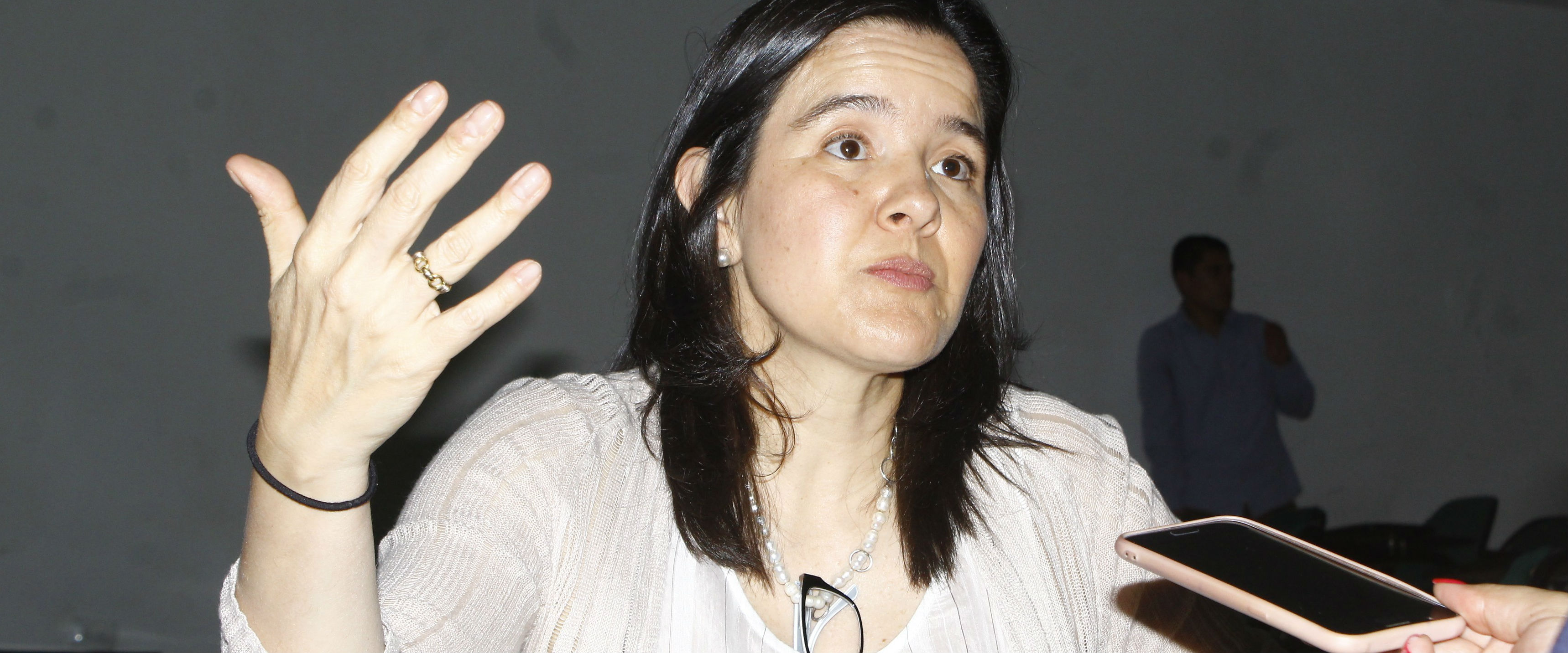 La ministra de las Tecnologías de la Información y las Comunicaciones de Colombia, TIC, Cristina Constaín Rengio, en entrevista con EL PILÓN. La ministra de las Tecnologías de la Información y las Comunicaciones de Colombia, TIC, Cristina Constaín Rengio, en entrevista con EL PILÓN.