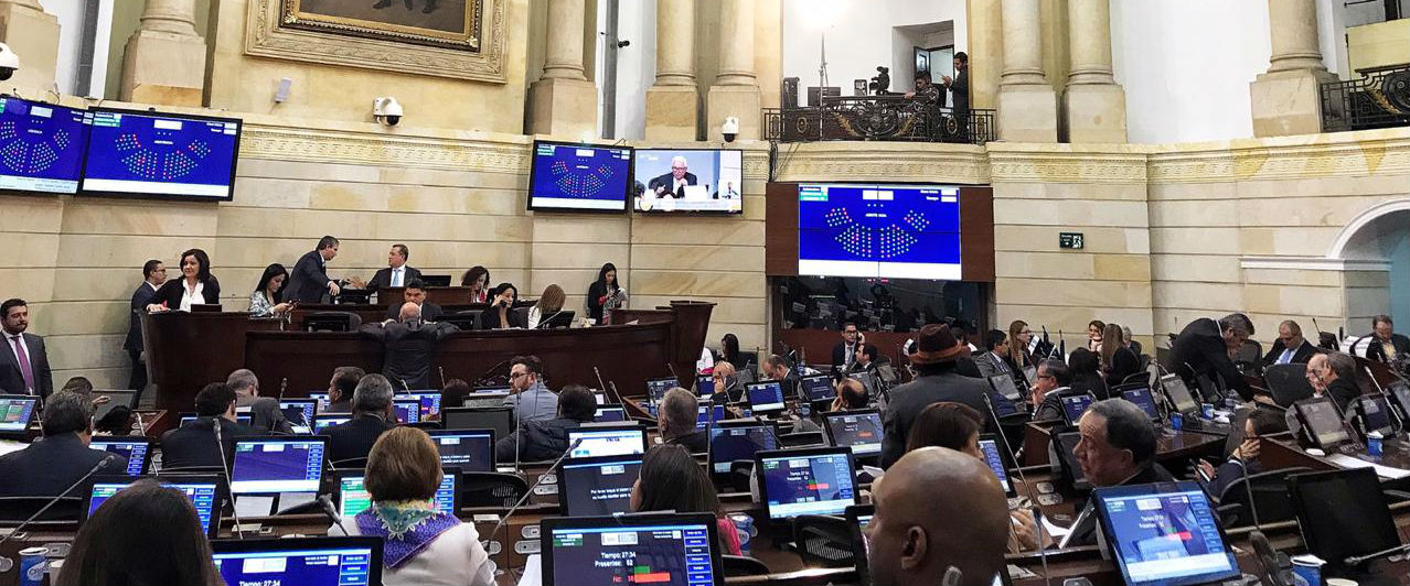 La plenaria del Senado le dio el aval al proyecto que el gobierno llevó al Congreso para modernizar el sector de las TIC. La plenaria del Senado le dio el aval al proyecto que el gobierno llevó al Congreso para modernizar el sector de las TIC.