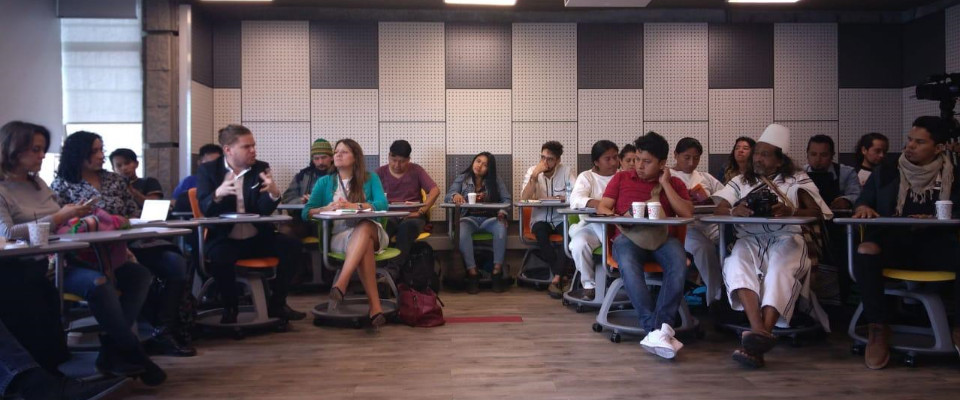 Con tecnología, el Gobierno nacional promueve el reconocimiento de los pueblos indígenas, afrocolombianos y gitanos Con tecnología, el Gobierno nacional promueve el reconocimiento de los pueblos indígenas, afrocolombianos y gitanos