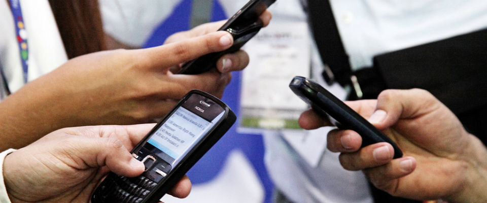 MINTIC convoca a tribunal de arbitramento para definir proceso de reversión de activos de los operadores celulares. MINTIC convoca a tribunal de arbitramento para definir proceso de reversión de activos de los operadores celulares.
