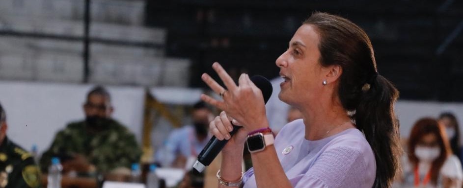 En el encuentro, la jefe de la cartera TIC explicó a los colombianos que Vende Digital está compuesto por dos iniciativas.