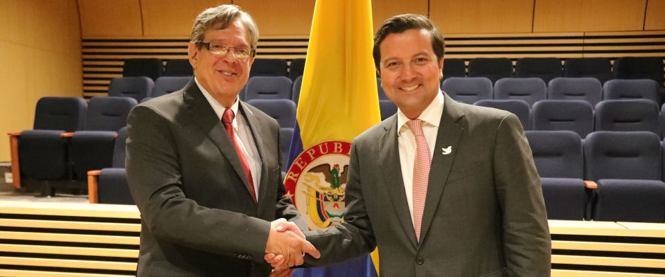 Ministro David Luna posesiona a José Jorge Dangond como nuevo Gerente General de RTVC