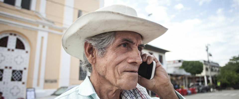 Consulte aquí el Informe de Acciones de Política para el Cierre de la Brecha Digital