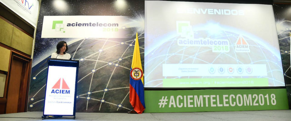 Ministra Constaín hizo un llamado a defender la pureza técnica del Proyecto de Modernización del Sector TIC Ministra Constaín hizo un llamado a defender la pureza técnica del Proyecto de Modernización del Sector TIC