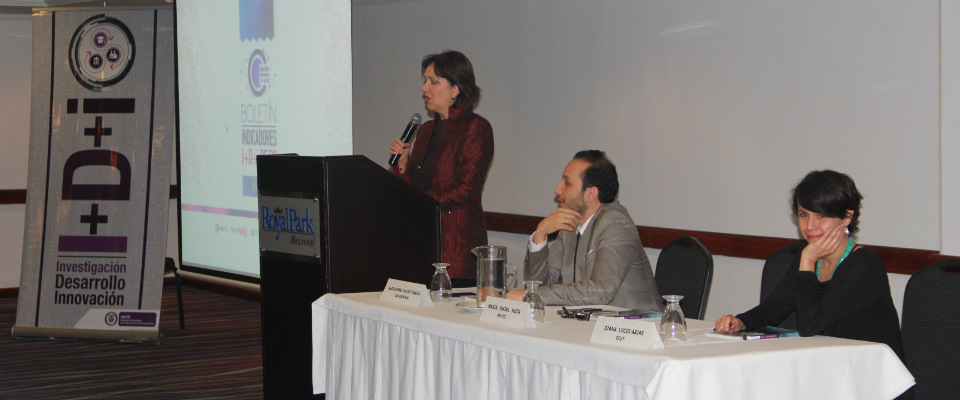 Viceministra TI María Isabel Mejía Jaramillo, Alejandro Olaya de Colciencias y Diana Lucio-Arias del Observatorio de Ciencia y Tecnología Viceministra TI María Isabel Mejía Jaramillo, Alejandro Olaya de Colciencias y Diana Lucio-Arias del Observatorio de Ciencia y Tecnología